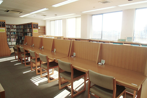 石橋図書館 レファレンス室