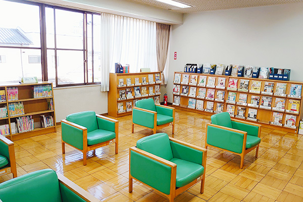 国分寺図書館 ブラウジングコーナー